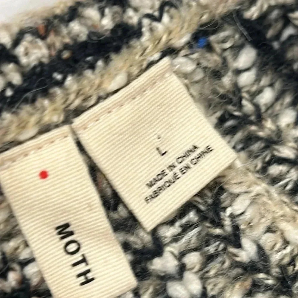Moth sweater - Picture 6 of 8